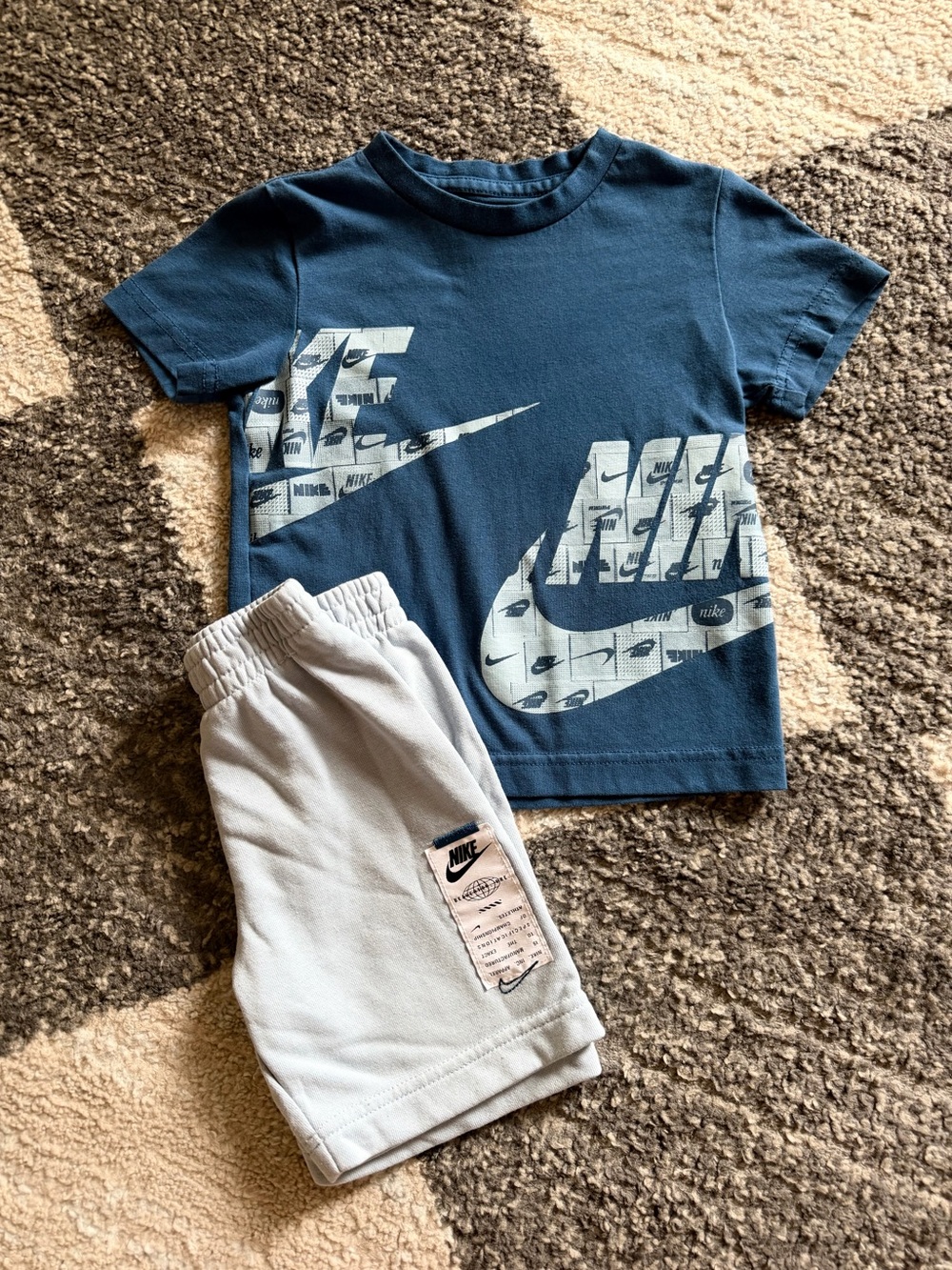 Nike Blue Logo Tee with Light Gray Shorts Set
